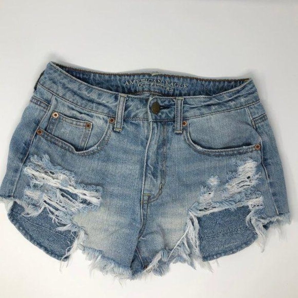 AEO Hi Rise Festival Distressed Denim shorts sz 4